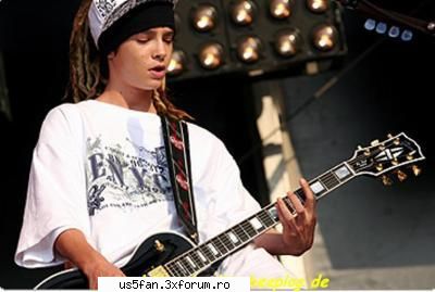 poze cu izzy - ador tot ce vine d la tom:X:X - nebunaticul Izzy